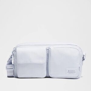 NWT Lululemon Multi Pocket Crossbody Starch Blue